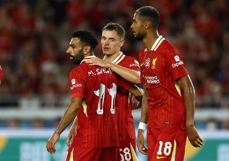 三场定生死！利物浦若全败，斯洛特恐成赛季首位下课主帅！